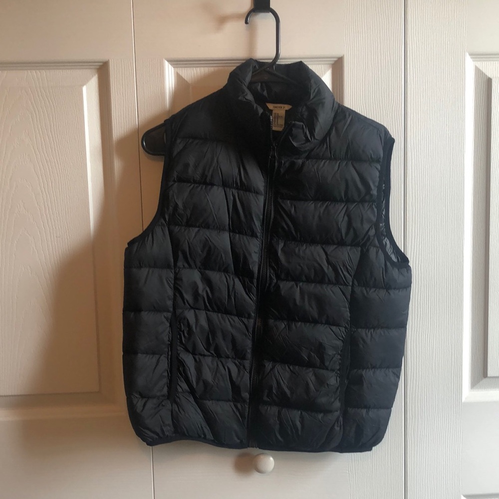 Black puffer vest